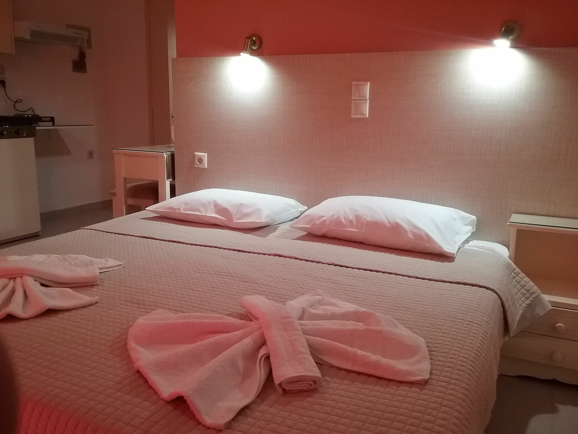 Ilona Apartments Ханя Екстериор снимка